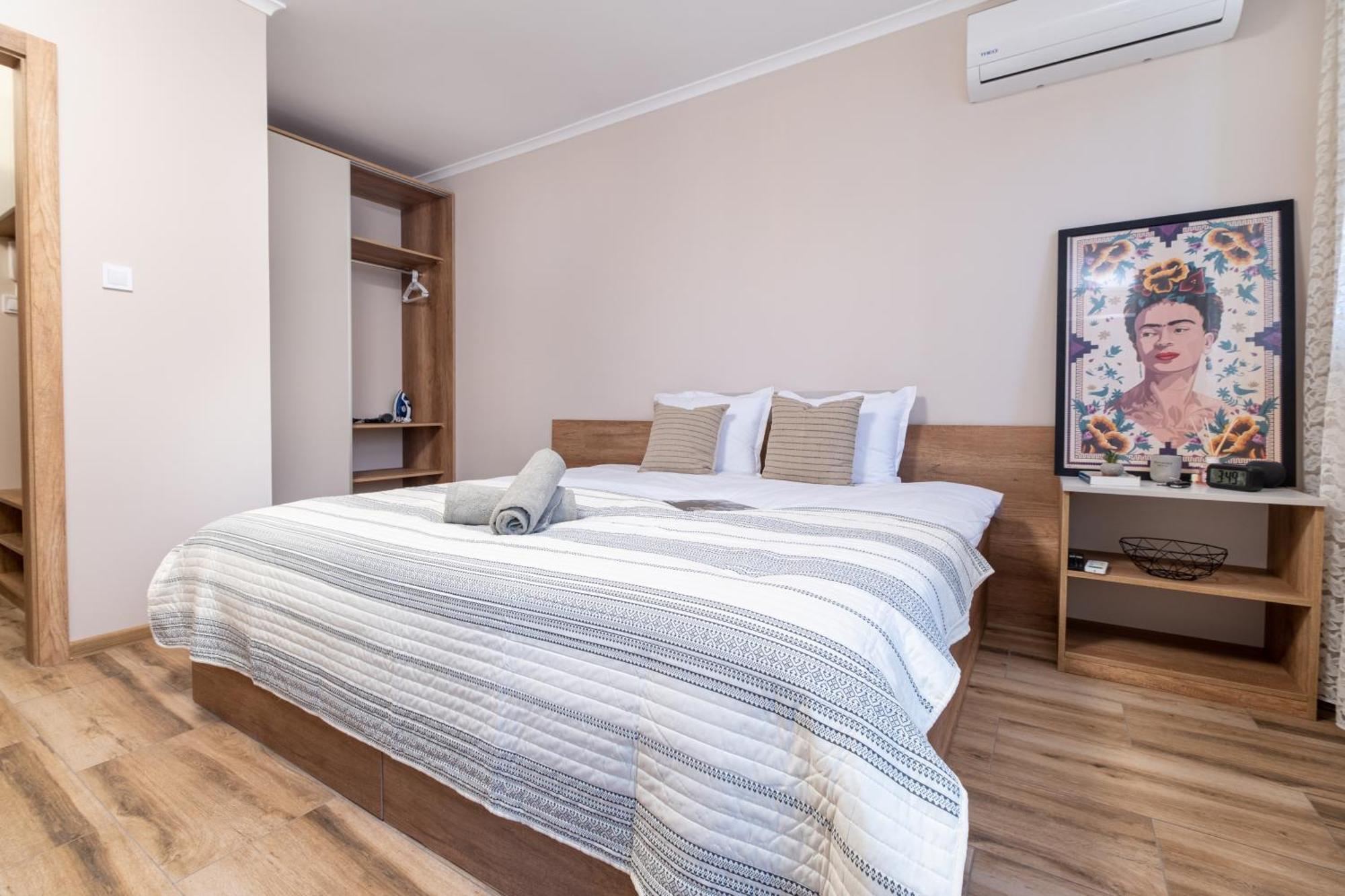Modern & Elegant City Center Apartments プロヴディフ エクステリア 写真