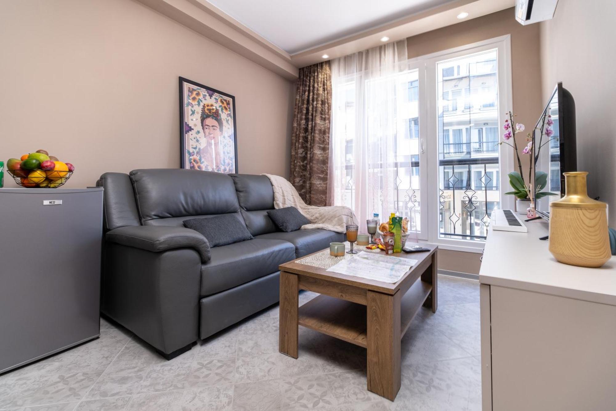 Modern & Elegant City Center Apartments プロヴディフ エクステリア 写真